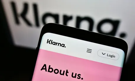 Klarna, Üyelik Düzeylerini Yeniden Düzenleyerek Ücretleri Kaldırıyor ve Nakit İade Ödülleri Artırıyor