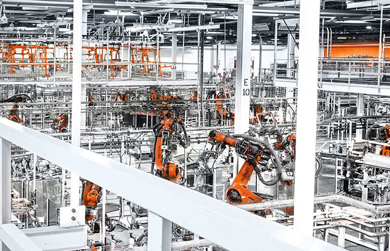 KUKA, Kuzey Amerikalı Otomobil Üreticileri İçin Otomasyon Yönetim Platformunu Devreye Aldı