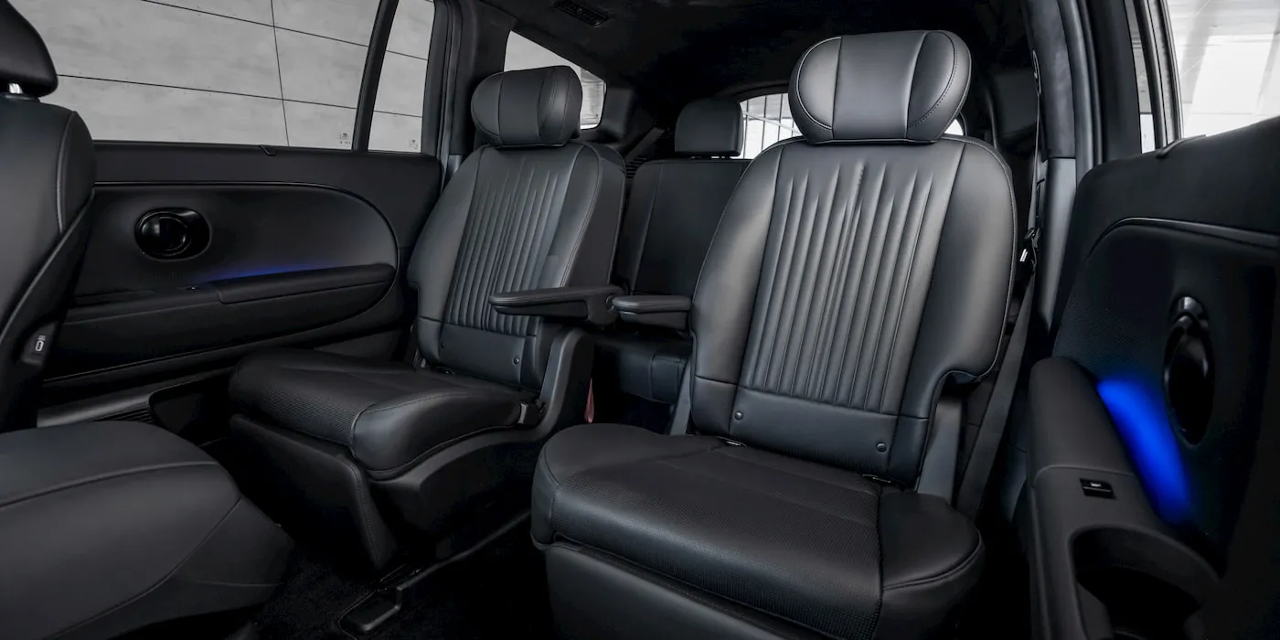 hyundai-ioniq-9-black-ink-interior-seating