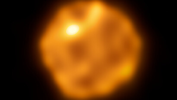Mahvolmuş Süperdev Yıldız Betelgeuse'un Kaynaşmış Yüzeyi İlk Kez Bu Kadar Net Görüntülendi