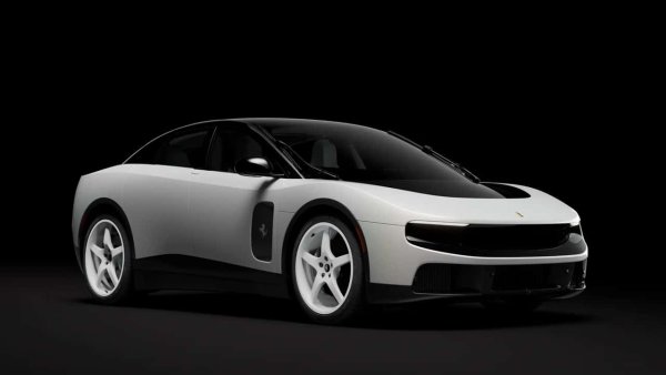 Ferrari'nin İlk Elektrikli Aracı Luce EV İçin Biri 40 Milyon Dolar Ödedi