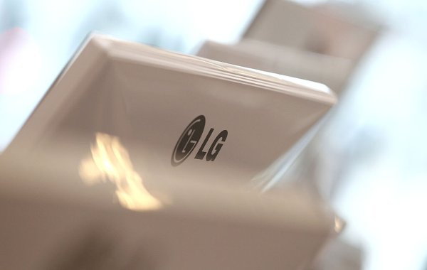 Reklam ve İzleme Monitörlere de Geldi