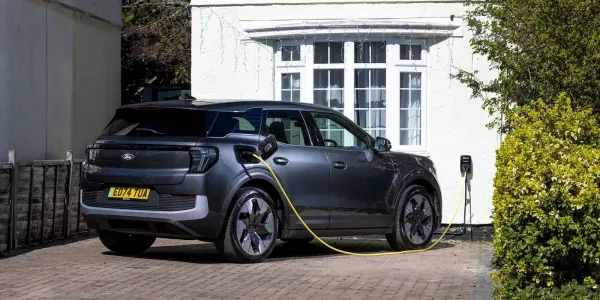 Büyük ölçekli İngiltere araştırması yüksek kilometreli elektrikli otomobillerin benzinlilerden daha dayanıklı olduğunu ortaya koydu