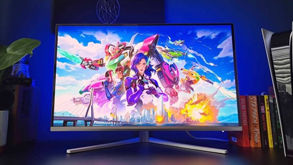 Philips Evnia 32M2N8900 İncelemesi: 4K QD-OLED Monitör Teknolojisinin Gücü
