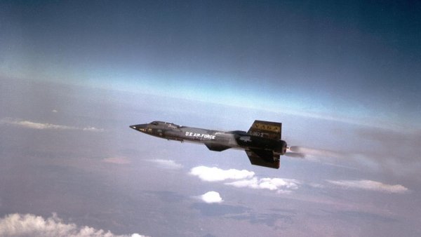 22 Ağustos 1963: X-15 Dünya İrtifa Rekorunu Kırıyor