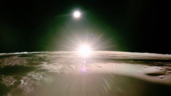 SpaceX Roketi Bu Hafta Ay'a Çarpacak: Peki Neden Rota Üzerinde?