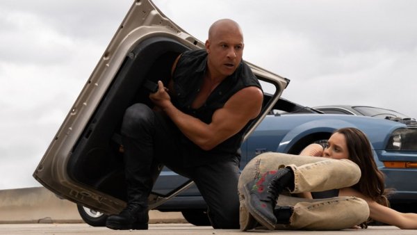 Hızlı ve Öfkeli'nin son filmi, Vin Diesel'in final vizyonuna uyması için dört farklı senarist ekibinden geçti