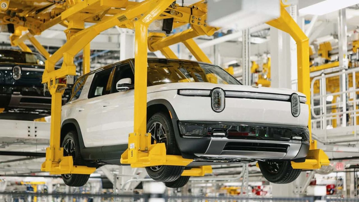 Rivian, R2 Üretim Hattında İkinci Vardiyaya Geçiyor: İşte Bunun Önemi