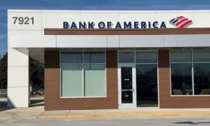 Bankalar Şubeleri Artırıyor, Fiziksel Ağlar Dijital Satışları Artırıyor