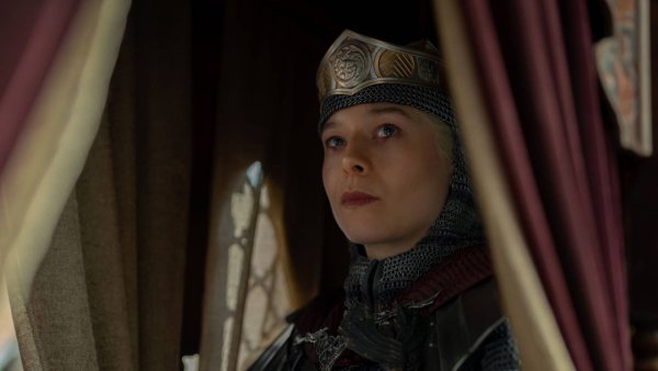House of the Dragon 3. Sezon Finalinde Rhaenyra'nın Sahnesi Daenerys'in Çöküşüne Gönderme Yapıyor