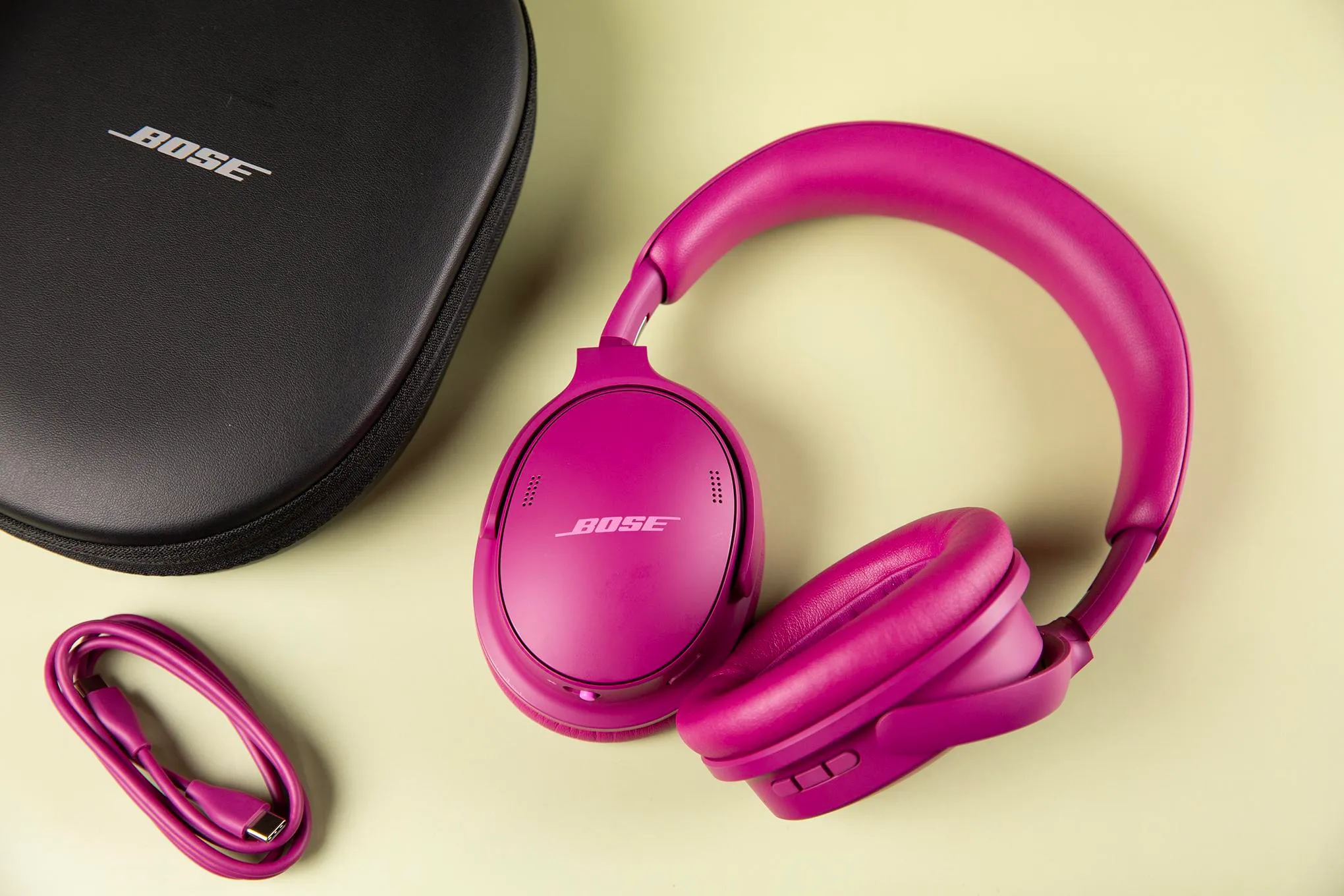 İkinci nesil Bose QuietComfort kulaklıklarda büyük farklar yok ve bu da sorunun bir parçası.