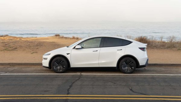 Kaliforniya'nın 3.500 Dolarlık Elektrikli Araç Teşviki: Hangi Tesla'lar Yararlanabilecek?