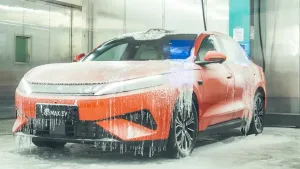 BYD, Tesla Model 3'ten Yarısı Fiyata Qin Max EV'yi Piyasaya Sürdü
