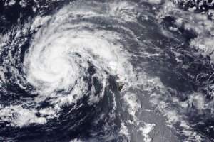 Lala Kasırgası Hawaii'yi Vurdu: NASA'dan Çarpıcı Uydu Görüntüleri