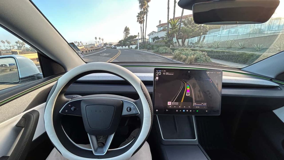 Bir Tesla Sahibi Şirketin Yapamadığını Başardı: Eski Aracını HW4 Donanımına Yükseltti