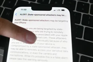 Rekor Sayıdaki Apple Kullanıcısı Casus Yazılım Uyarısı Aldı