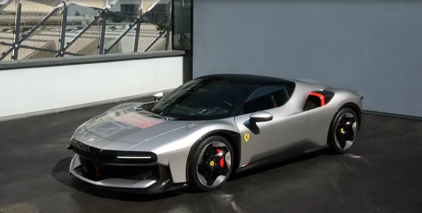 Ferrari CZ26: Luce ile SF90'ın Birleşiminden Doğan Yeni Efsane