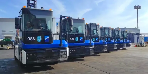 Pakistani Limanı 76 Milyon Dolarlık Yatırım ile 70 Yeni Elektrikli Kamyonet Geliyor