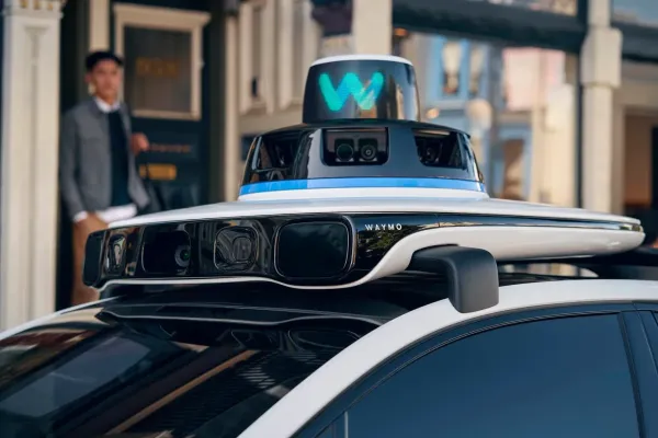 Waymo, Dallas'te Robot Taksi Hizmetini Herkese Açtı