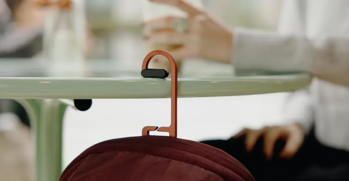 Peak Design'ın Yeni Çantaları Akıllı Kancalarla Geliyor