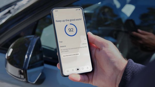Volvo, Sürücülere Daha Güvenli Bir Sürüş Deneyimi Sunmak ve Sigorta Faturalarını Düşürmek İstiyor