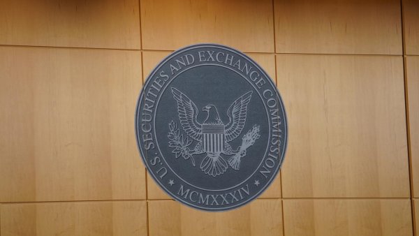SEC, CME'nin İtirazının Ardından Nasdaq'ın Bitcoin Opsiyonları Onayını Yeniden İnceleyecek