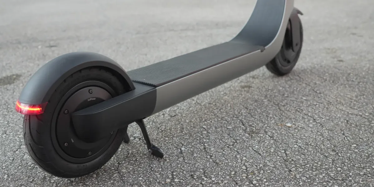 Paris'te Elektrik Scooter Kullanıcılarına Yeni Kurallar