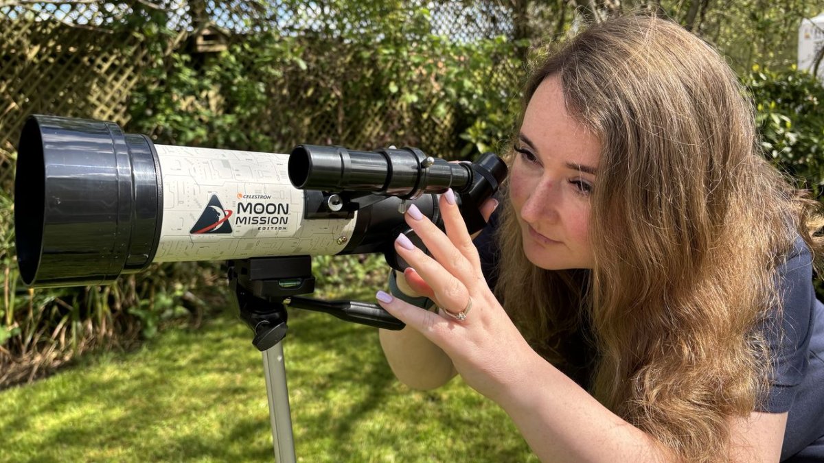 Portatif Celestron Teleskopu Başlangıç ve Genç Gözlemciler için Uygun