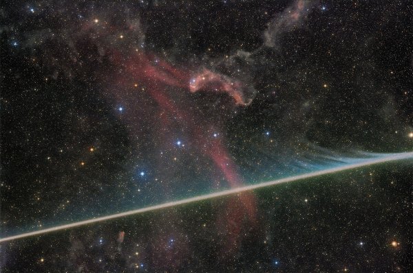 Buharlaşan Meteor, Lacerta Bulutsusu'nu Kareledi