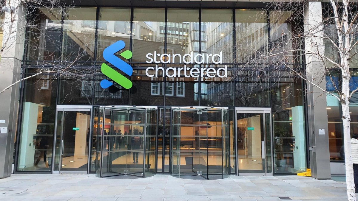Standard Chartered Bankası Hong Kong Doları Stablecoin Dağıtmaya Başladı