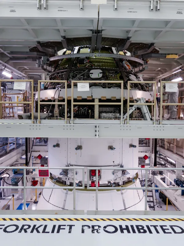 Artemis III Orion Mürettebat ve Servis Modülleri Birleştirildi