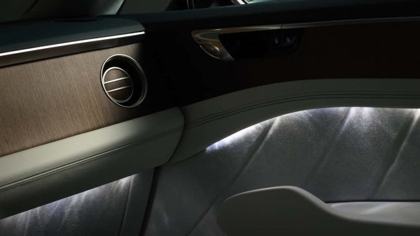 Deriye Gerek Yok: Bentley'nin İlk Elektrikli Otomobilinde Merinos Yünü Koltuklar Yer Alacak