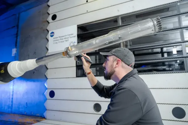 NASA ve SpaceX, Starship Roketi İçin Rüzgar Tüneli Testlerini Hızlandırdı