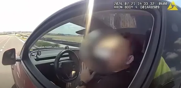 Tesla'nın 'Tam Özerk Sürüş' Sisteminin Hız Sınırını Aşması