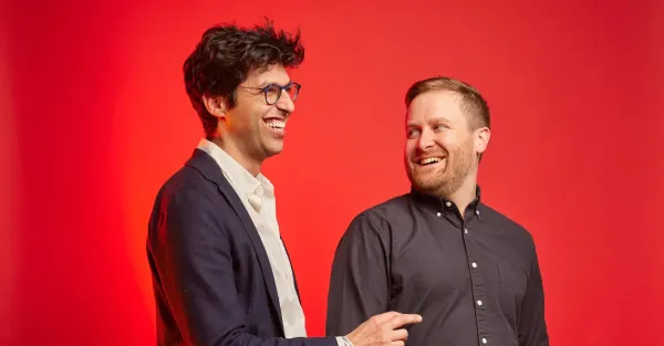 Pop Müziği Anlatan Switched on Pop'un Nate Sloan ve Charlie Harding
