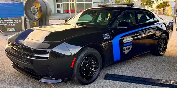Dodge'un Yeni Polis Araçları: Elektrikli Değil