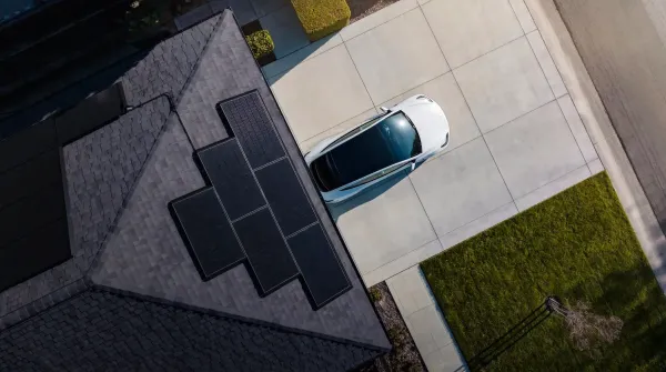 Tesla, Teksas'ta 10,1 Milyar Dolarlık 'Project Crystal Sun' Güneş Enerjisi Fabrikası İçin Başvurdu