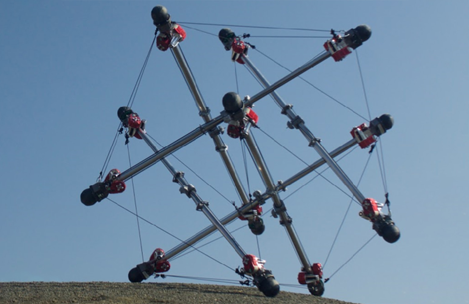 HEBI'nin NASA ile geliştirdiği Superball mobil robotu