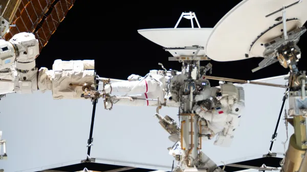 NASA ve ESA Astronotları Anil Menon ve Sophie Adenot Uzay Yürüyüşünde