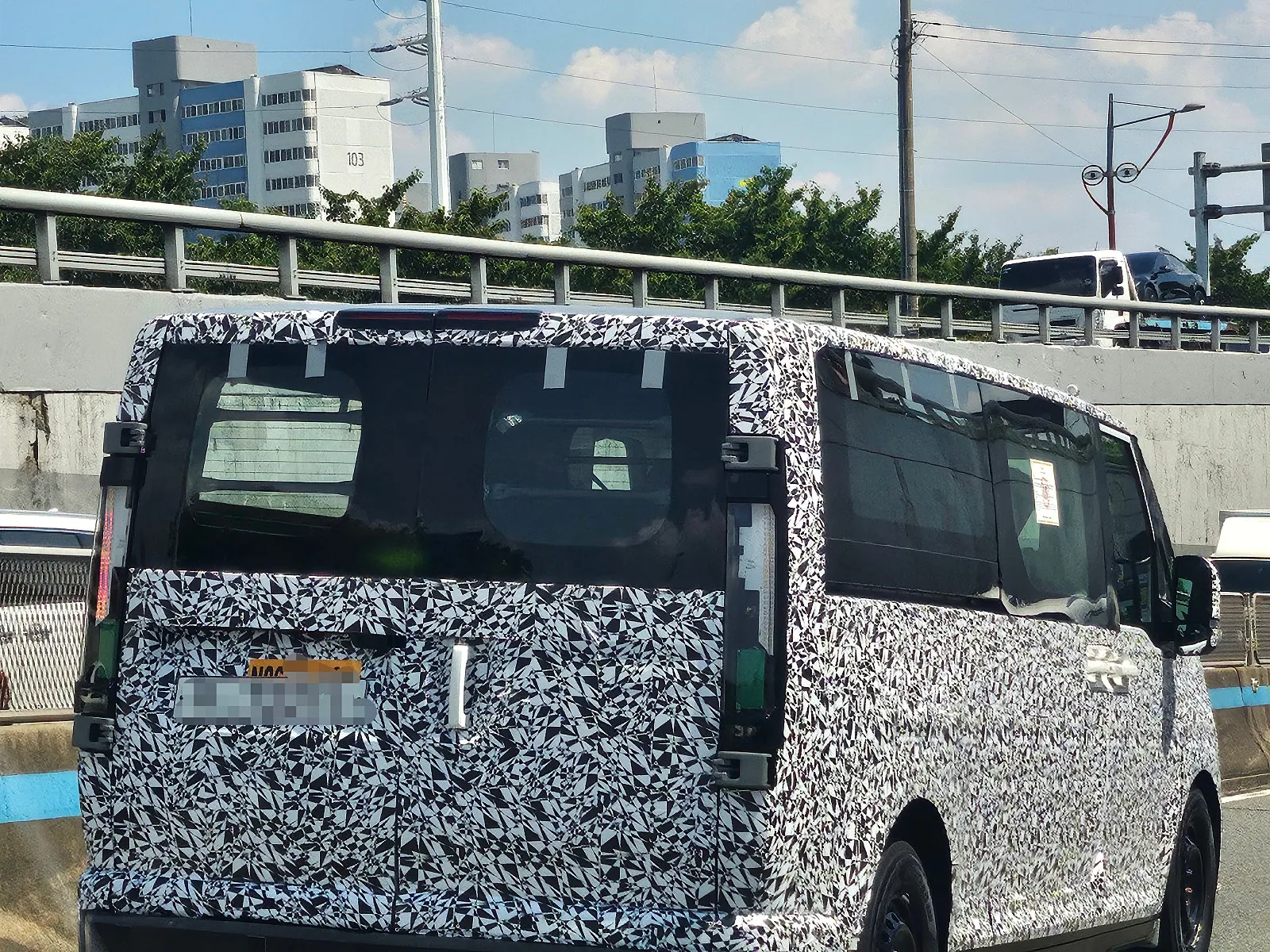 Kia-PV7-caught