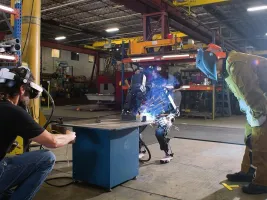 İnsansı Robotlar için Gemi Tersanesi Kaynak İşlemi Uygun Bir İlk İş mi?