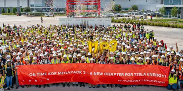 Tesla, Megapack 3 Üretimine Başladı: %28 Daha Fazla Enerji