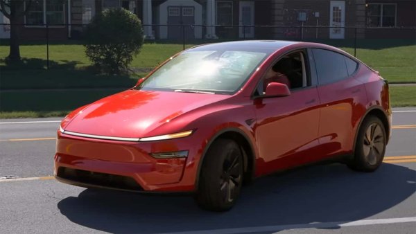 Tesla Model Y'nin Bataryası Bir Yılda %9 Kaybetti, Sahibi Endişeli Değil