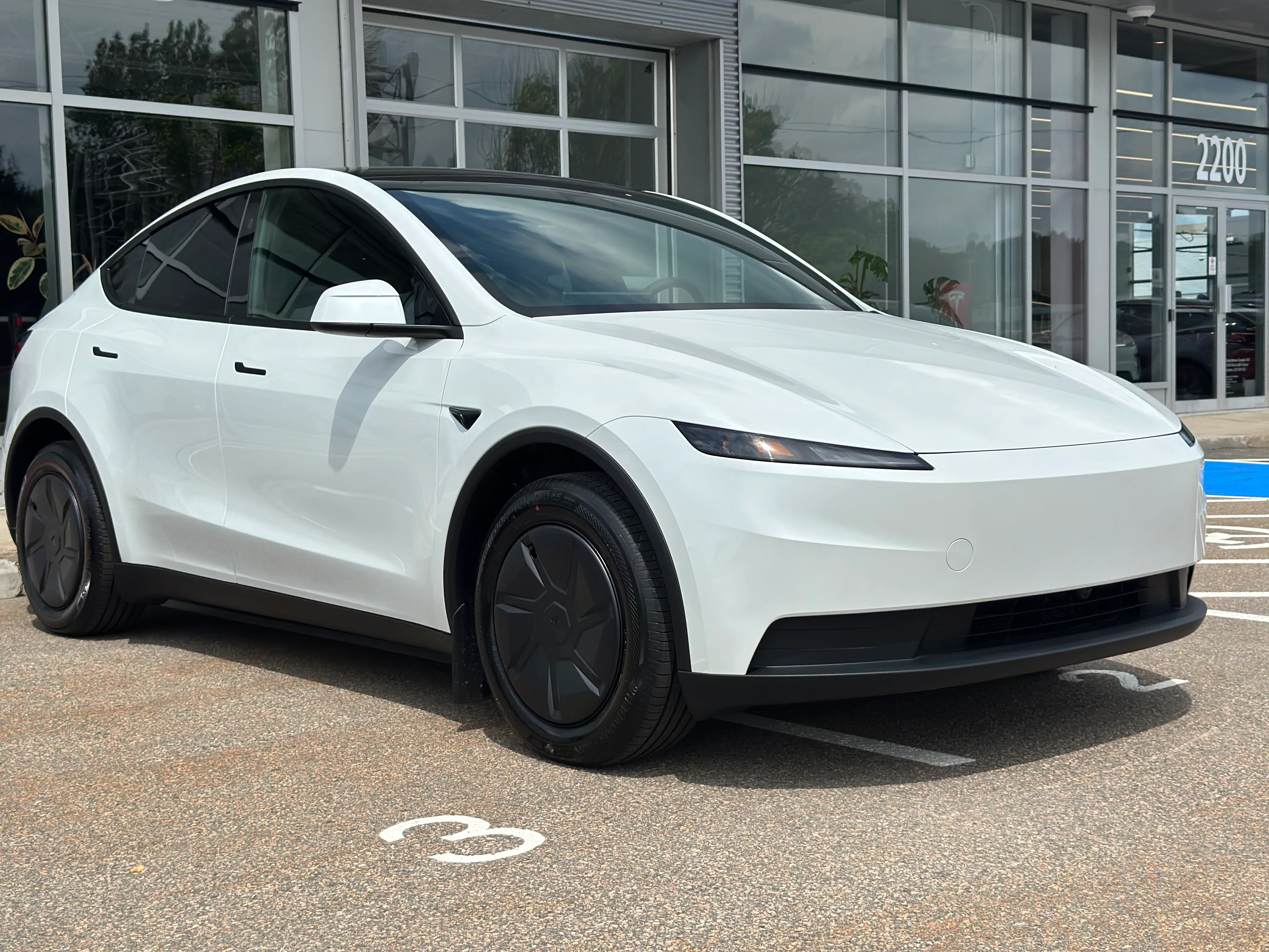 2026 Tesla Model Y RWD (Standart)