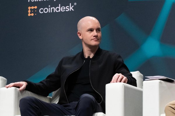 Coinbase, Tokenize Edilmiş Hisse Senetlerini Base Ağına Tanıttı