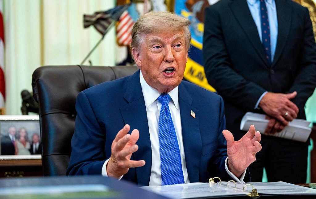 Trump Aşıları Kısıtlamaya Yönelik Kararı İmzaladı