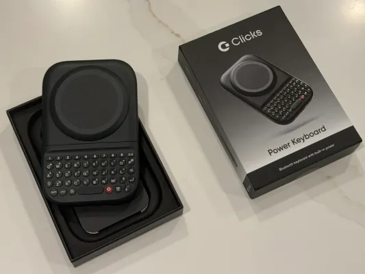 Clicks Power Keyboard: BlackBerry Tarzında Yazma Deneyimi