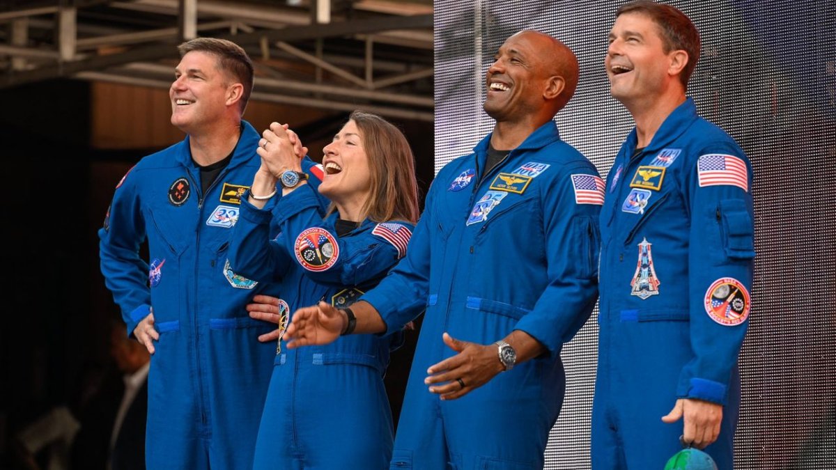 Artemis II Piloti, NASA'ya Orion'u Elle Kontrol Etmesine İzin Vermesi İçin Teşekkür Etti: 'Halen O Güvene Şaşıyorum'