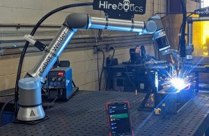 Hirebotics cobotlarına hat takibi ve lineer ray kapasitesi ekledi