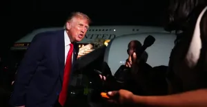 Trump ifade özgürlüğünde yeni gazeteci yasaklarıyla daha da ileri gidiyor